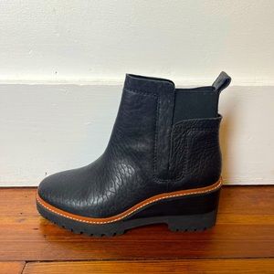 Never Worn 7.5 Vince Camuto